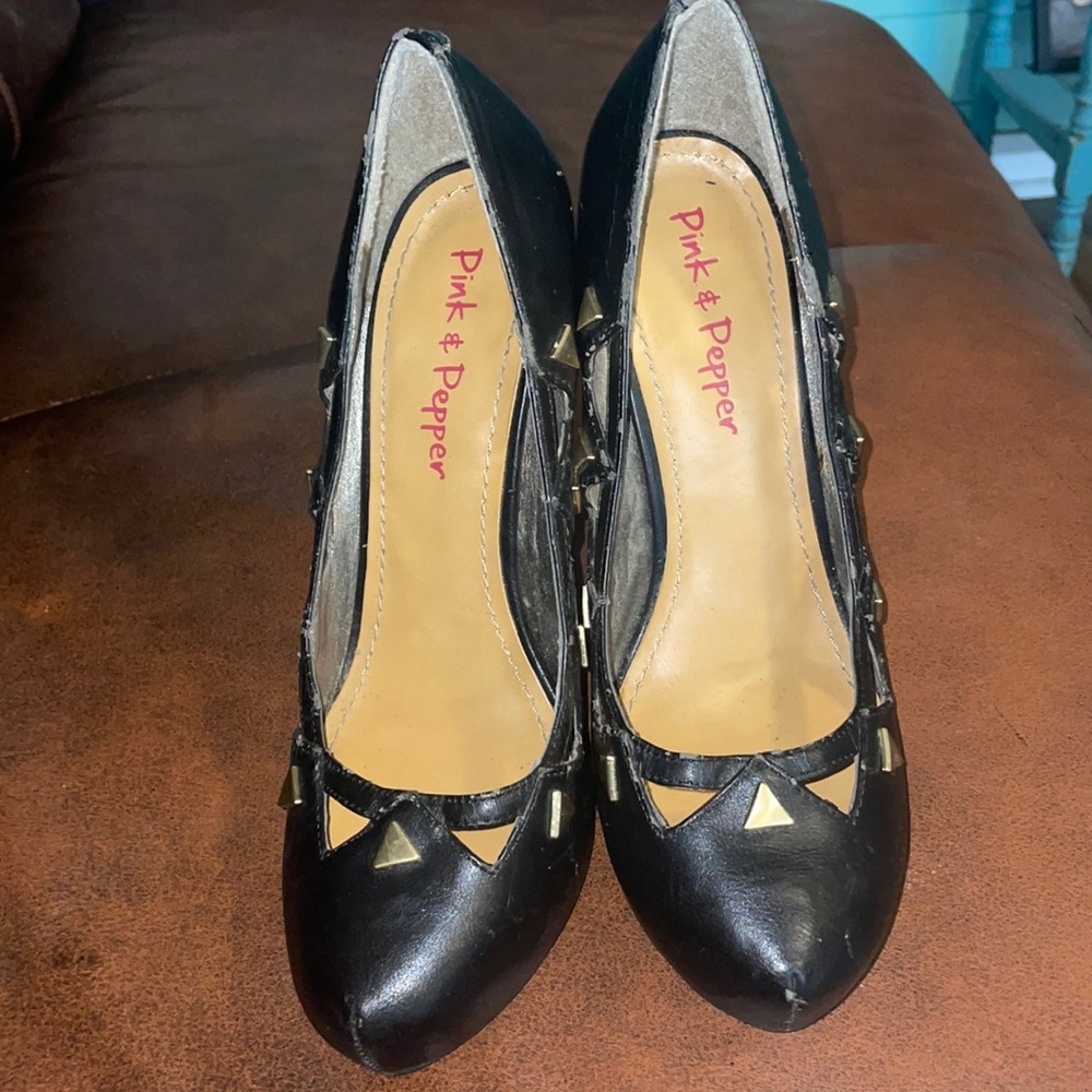 Pink & Pepper heals size 9